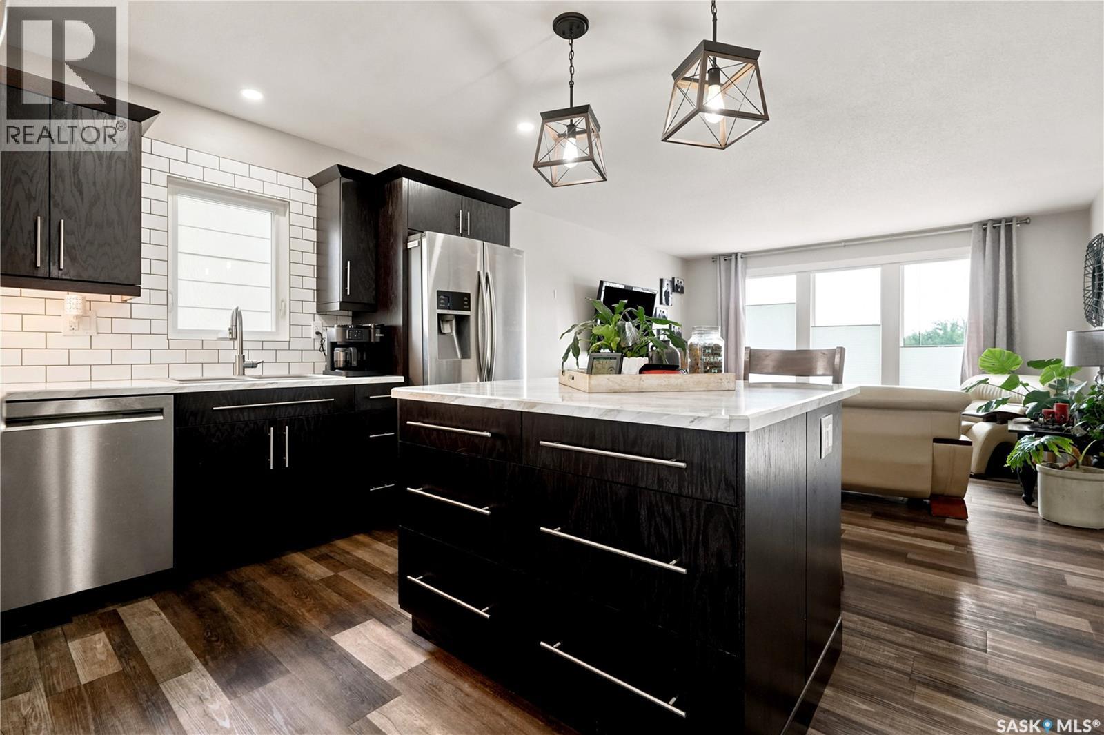 1645 Smith STREET - 13