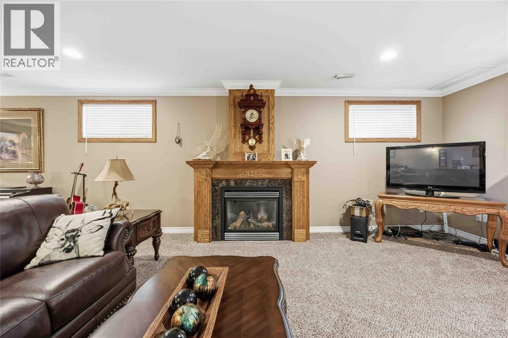 2056 BLACKWELL ROAD - 19