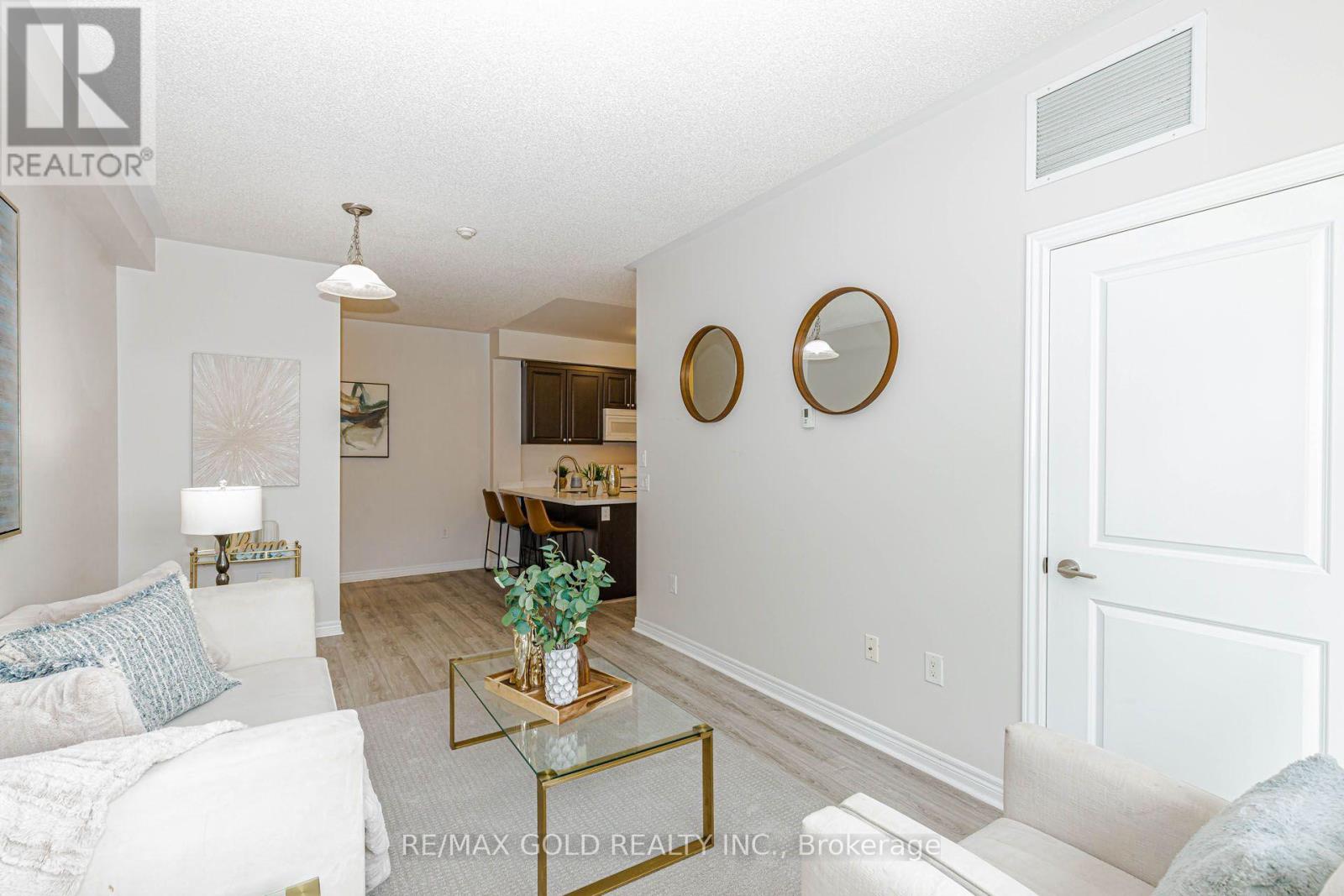 #205 276 GATWICK DRIVE - 26