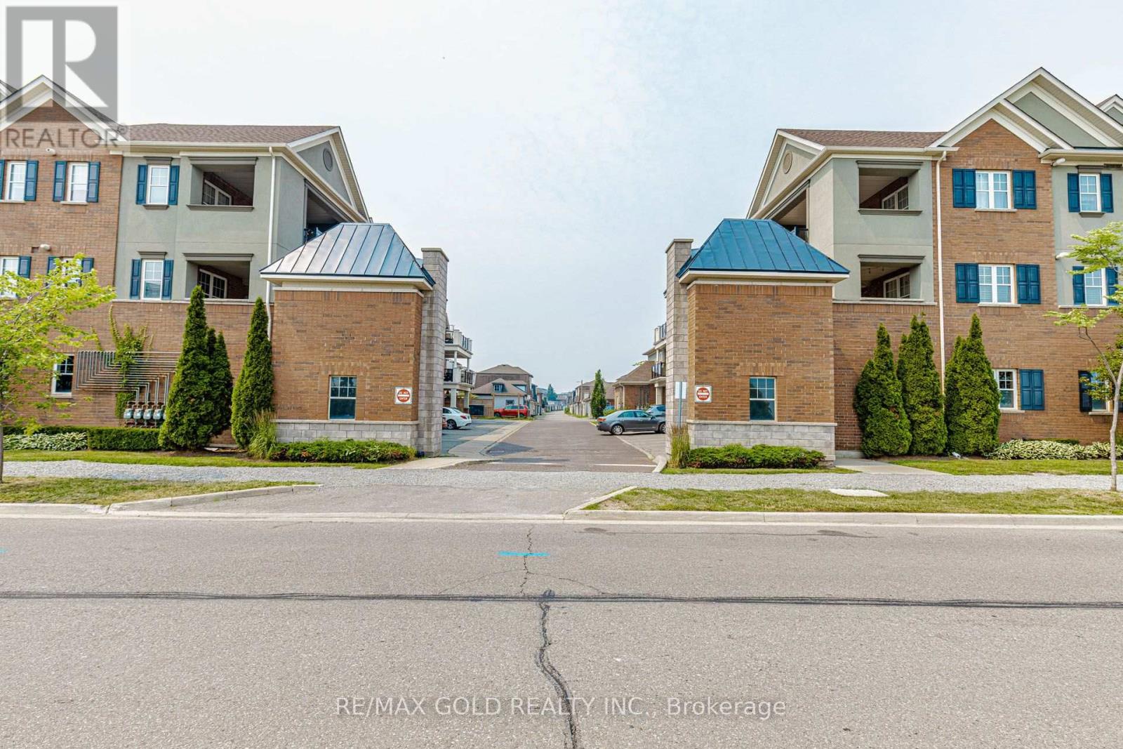 #205 276 GATWICK DRIVE - 3