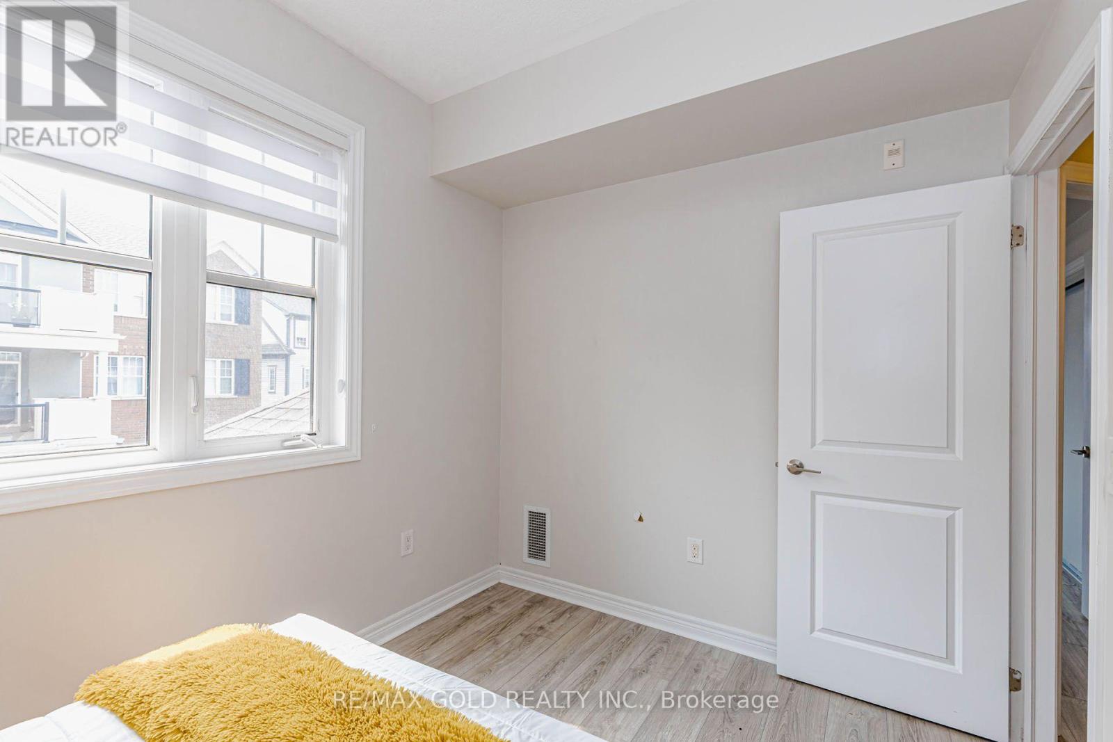 #205 276 GATWICK DRIVE - 42