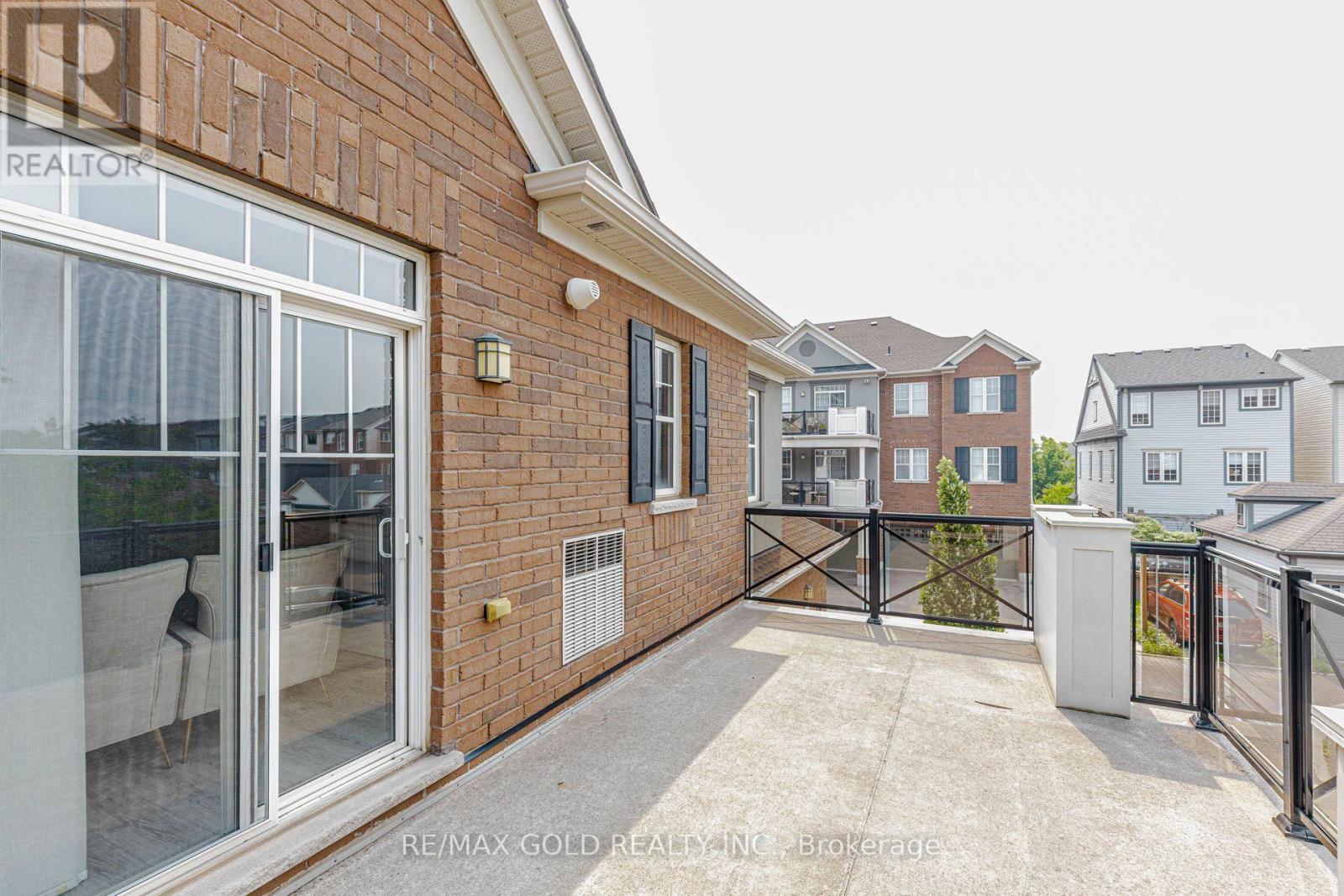 #205 276 GATWICK DRIVE - 49