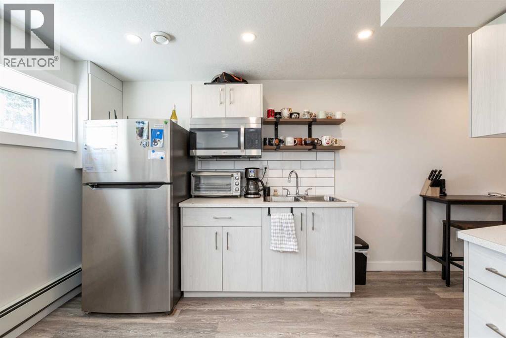 4928 59 Street - 26
