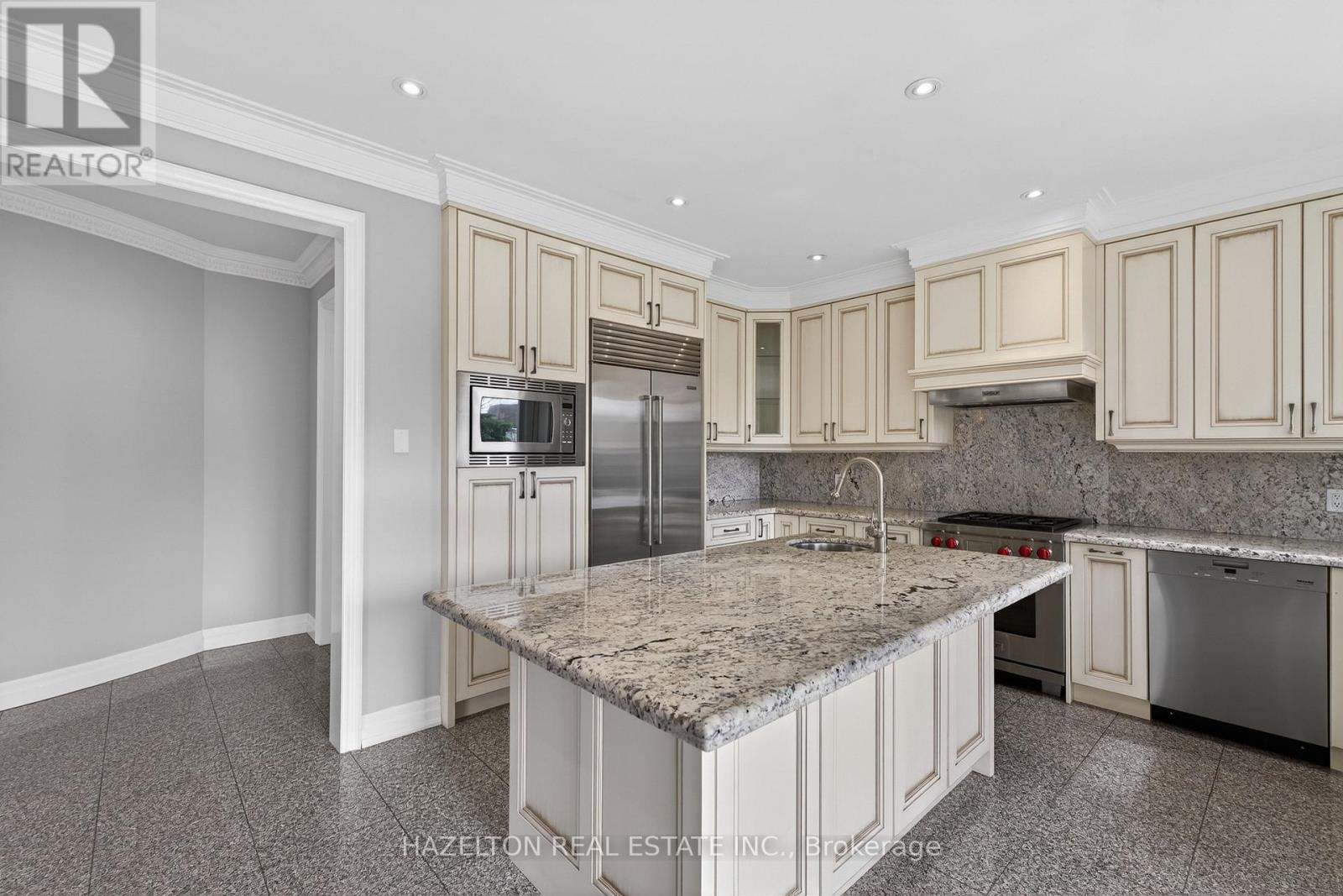173 HOLMES AVENUE - 11