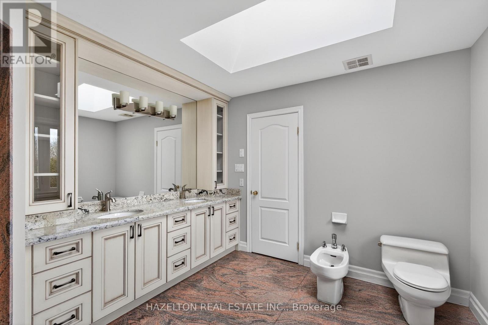 173 HOLMES AVENUE - 26