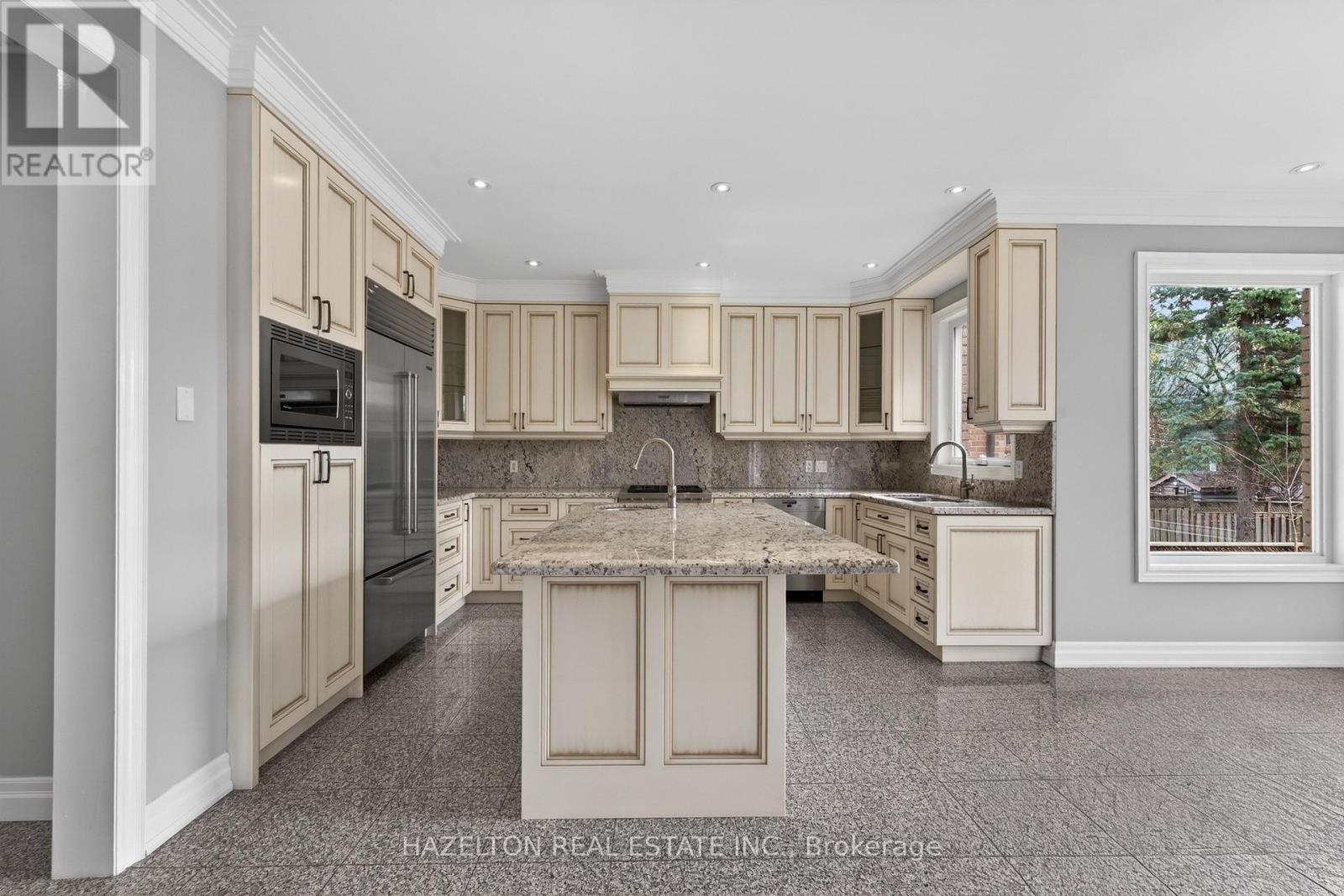 173 HOLMES AVENUE - 9