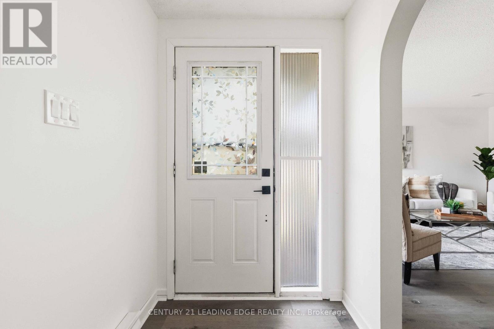27 COACH LITEWAY - Image 8