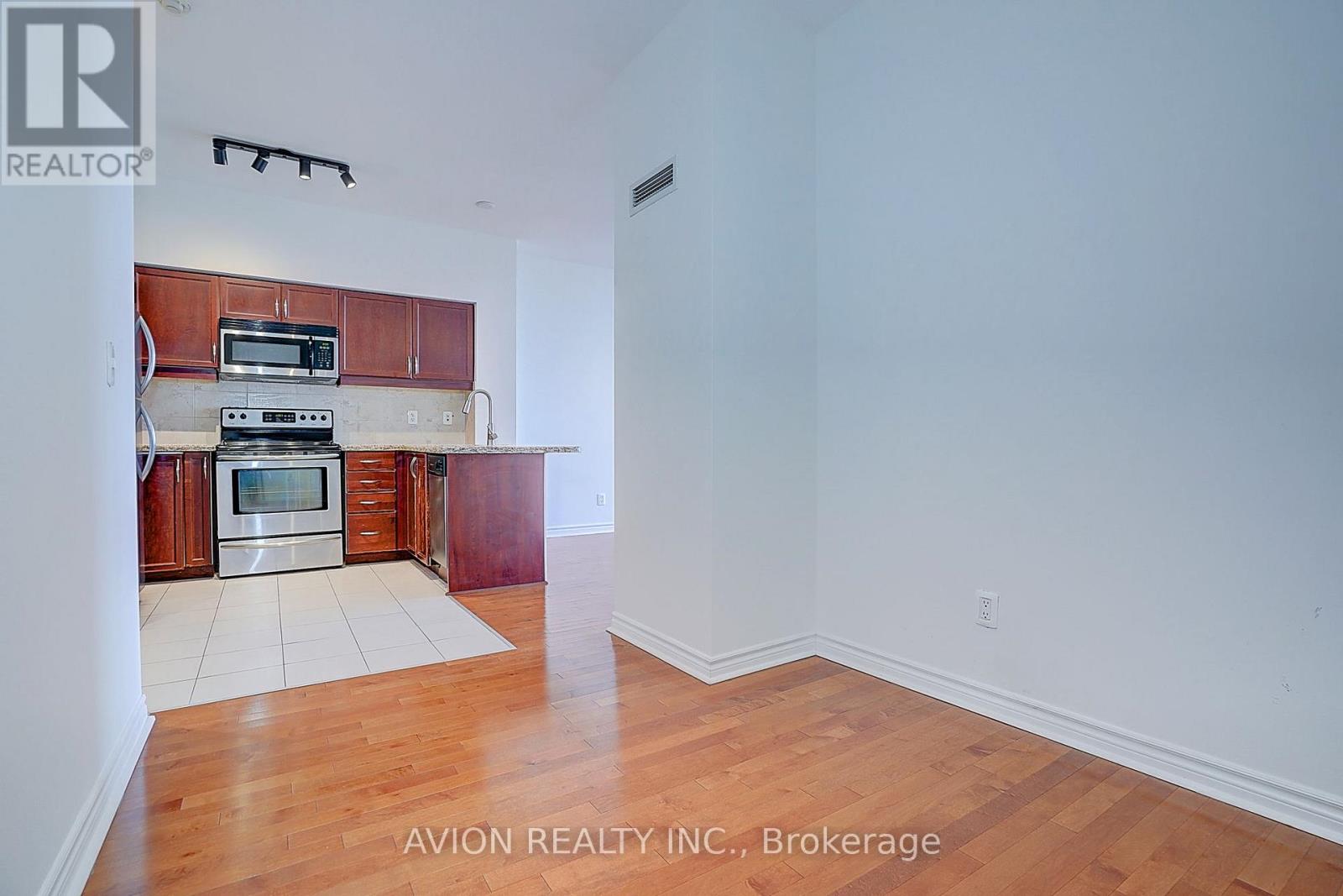 #808 2885 BAYVIEW AVENUE - 16