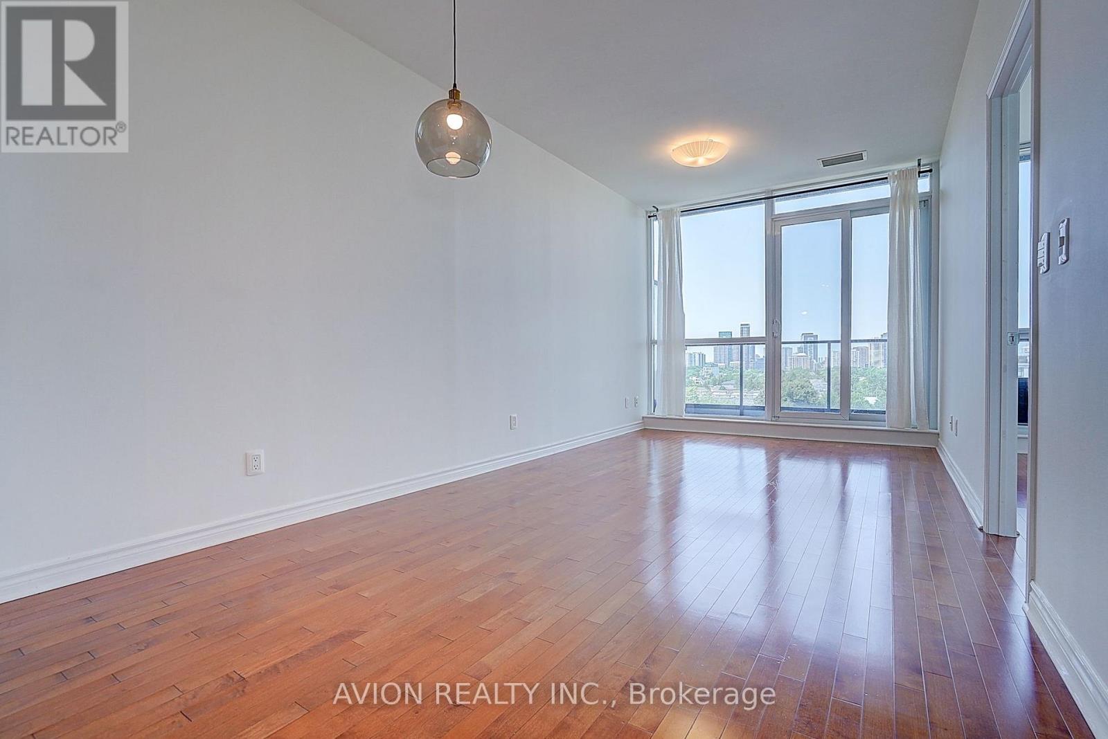 #808 2885 BAYVIEW AVENUE - 18
