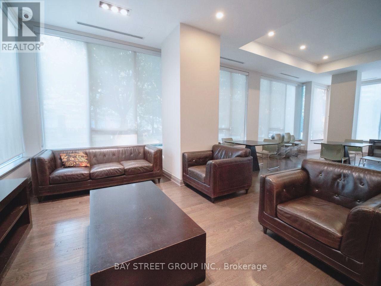 #307 3525 KARIYA DRIVE - 34