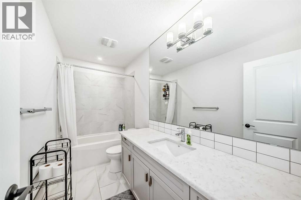 372 Carrington Way NW - 37