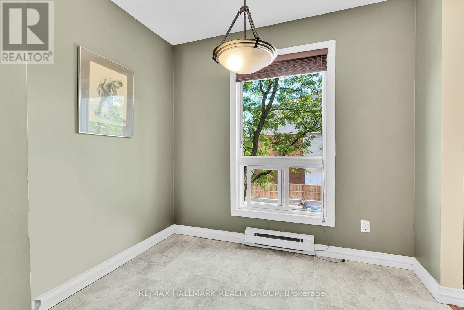 2 Bed, 2 Bath House for Sale in Ottawa – 3 – 268 PRESLAND ROAD, Ottawa – MLS# X13574996 - Image 20