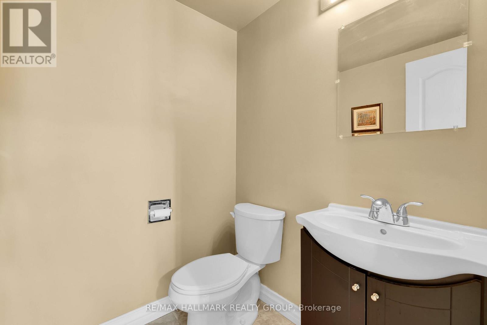 2 Bed, 2 Bath House for Sale in Ottawa – 3 – 268 PRESLAND ROAD, Ottawa – MLS# X13574996 - Image 22