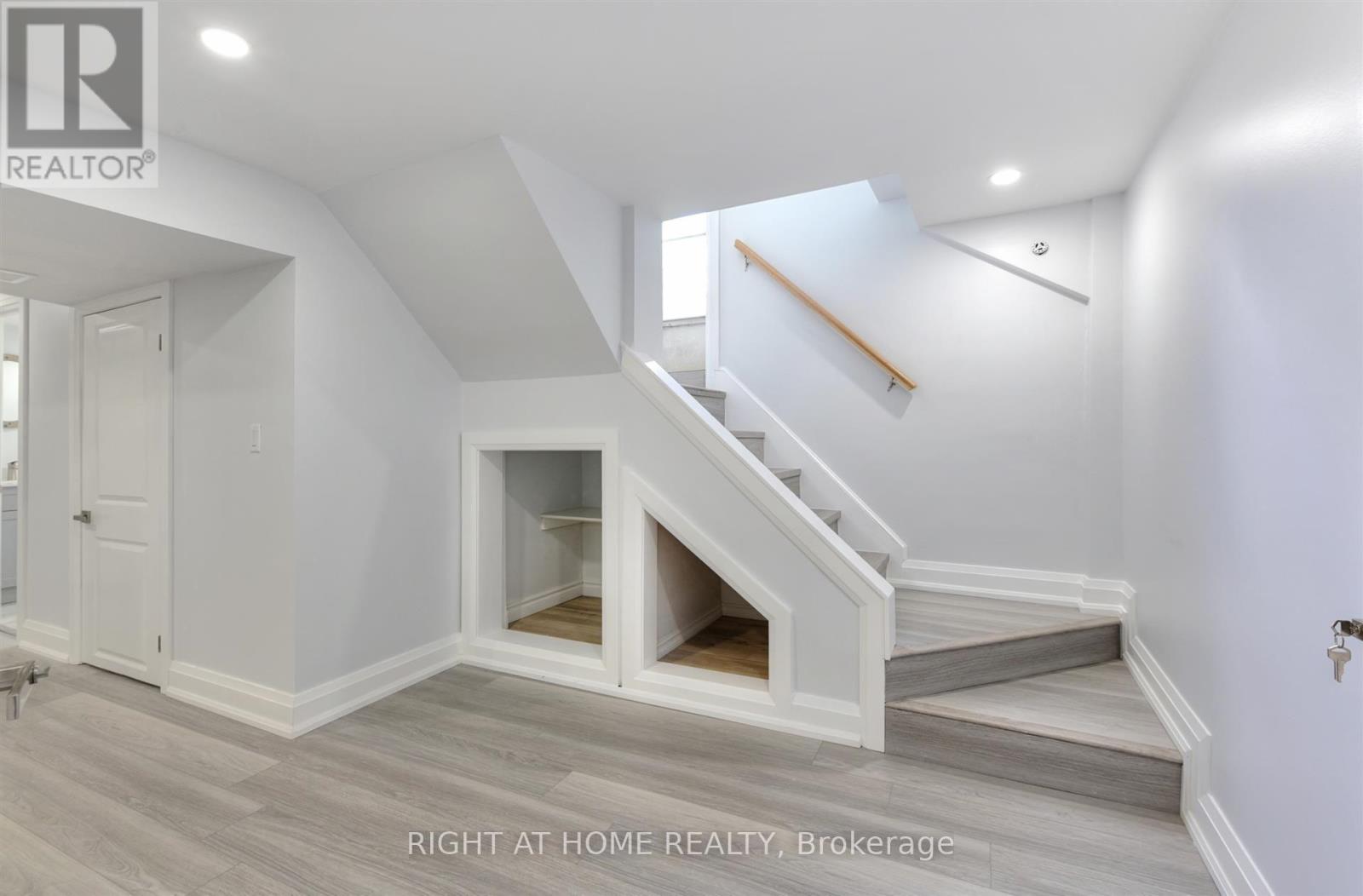 34 WILLIAM CRAGG DRIVE - 11