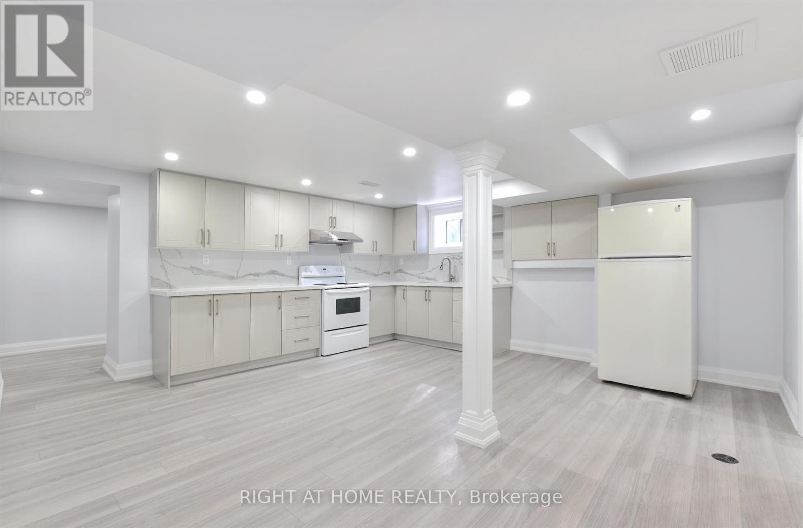 34 WILLIAM CRAGG DRIVE - 13