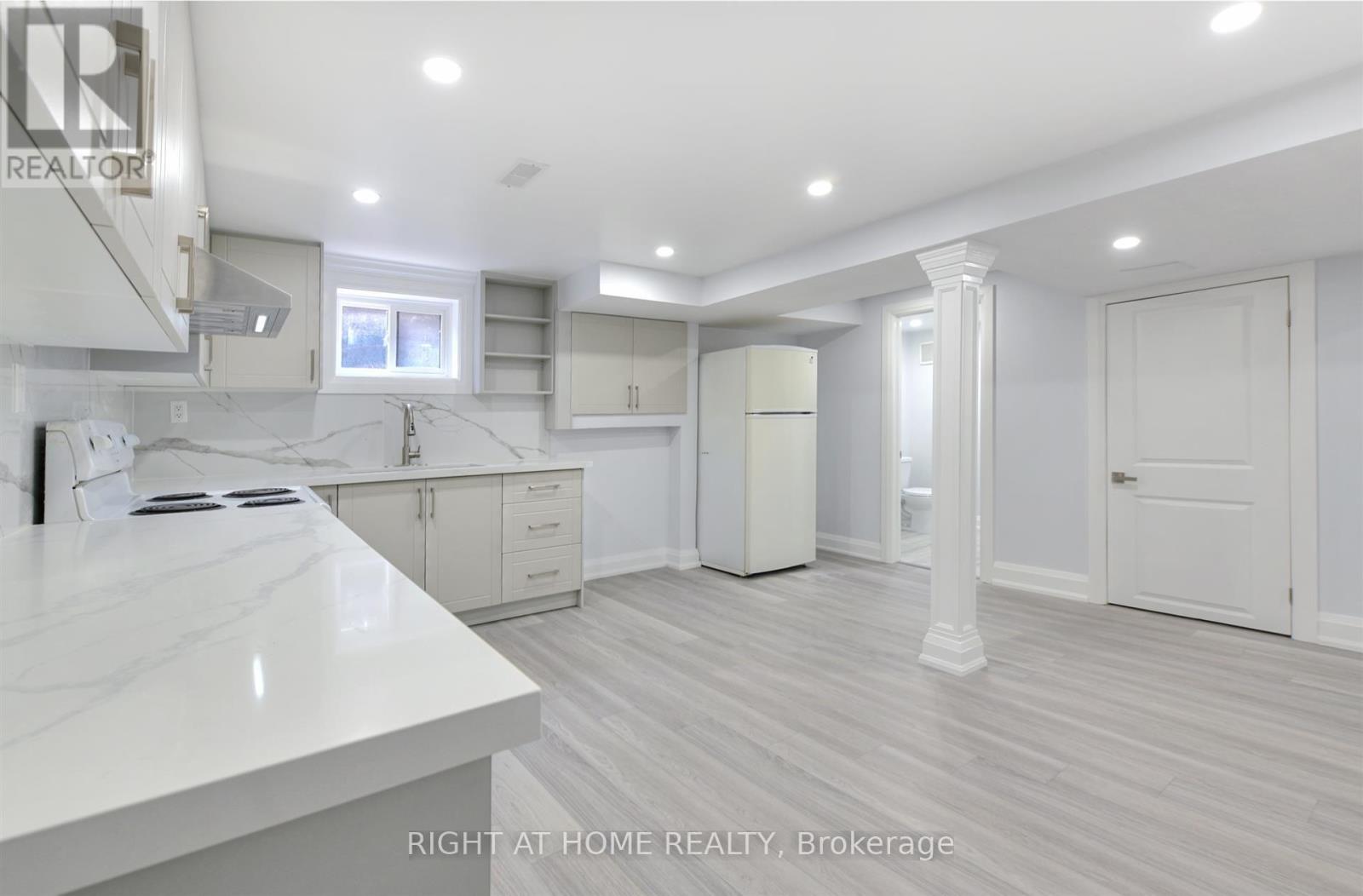 34 WILLIAM CRAGG DRIVE - 16
