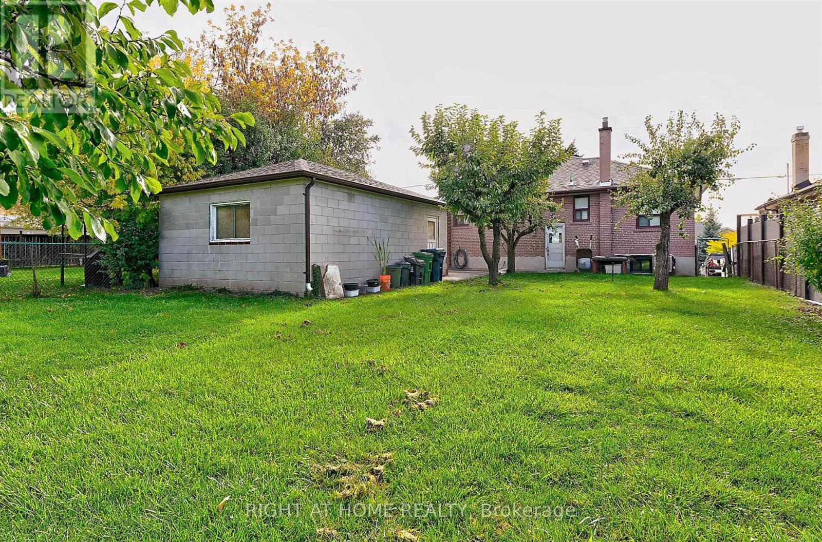 34 WILLIAM CRAGG DRIVE - 9