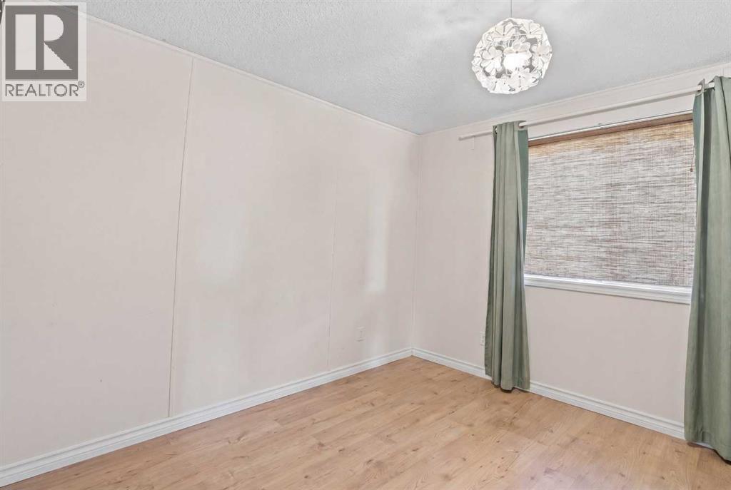 300, 1101 84 Street NE - 25