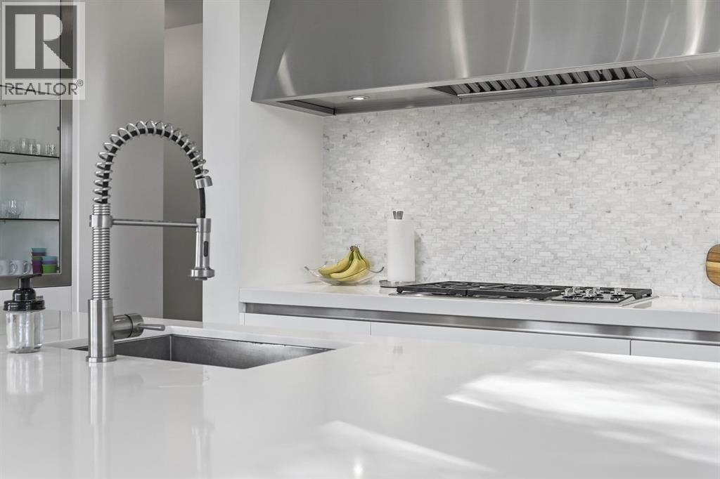 3926 9 Street SW - 24