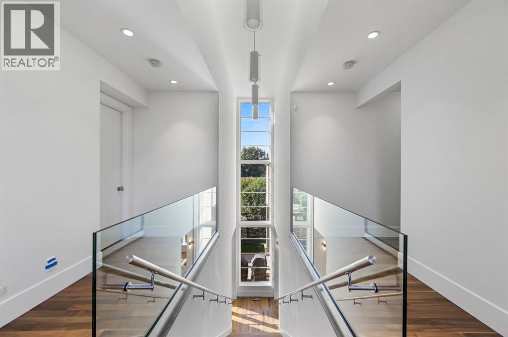 3926 9 Street SW - 36