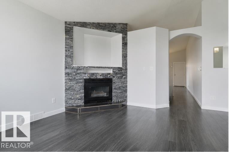 417 HOLLICK-KENYON RD NW - 13