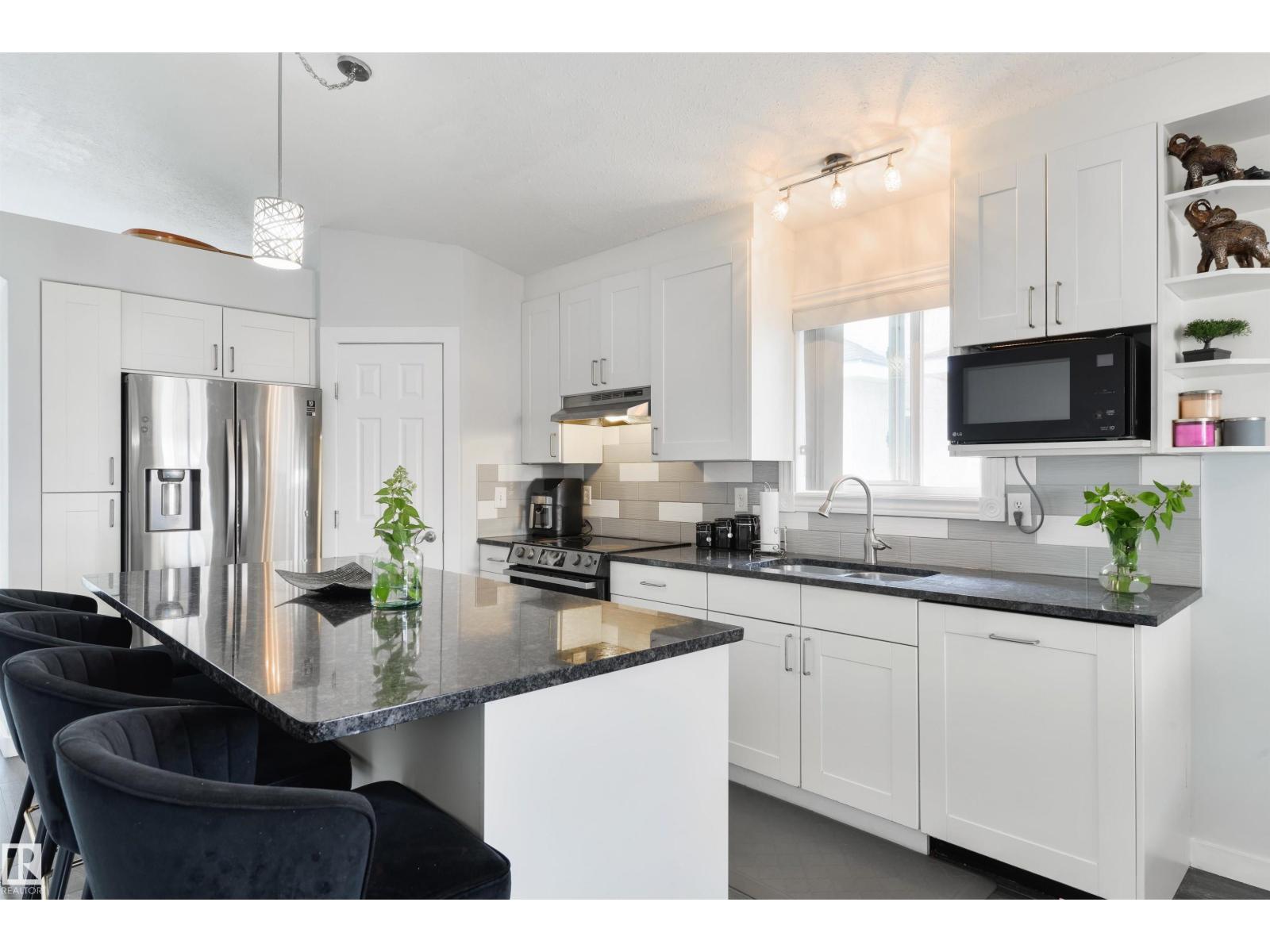 417 HOLLICK-KENYON RD NW - 18