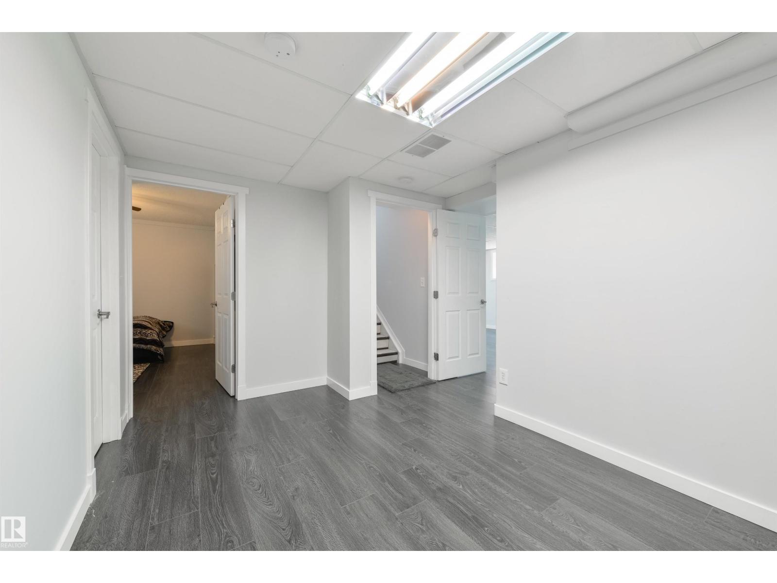 417 HOLLICK-KENYON RD NW - 28