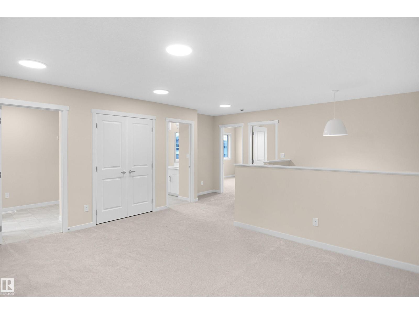 22915 95 AV NW - 25