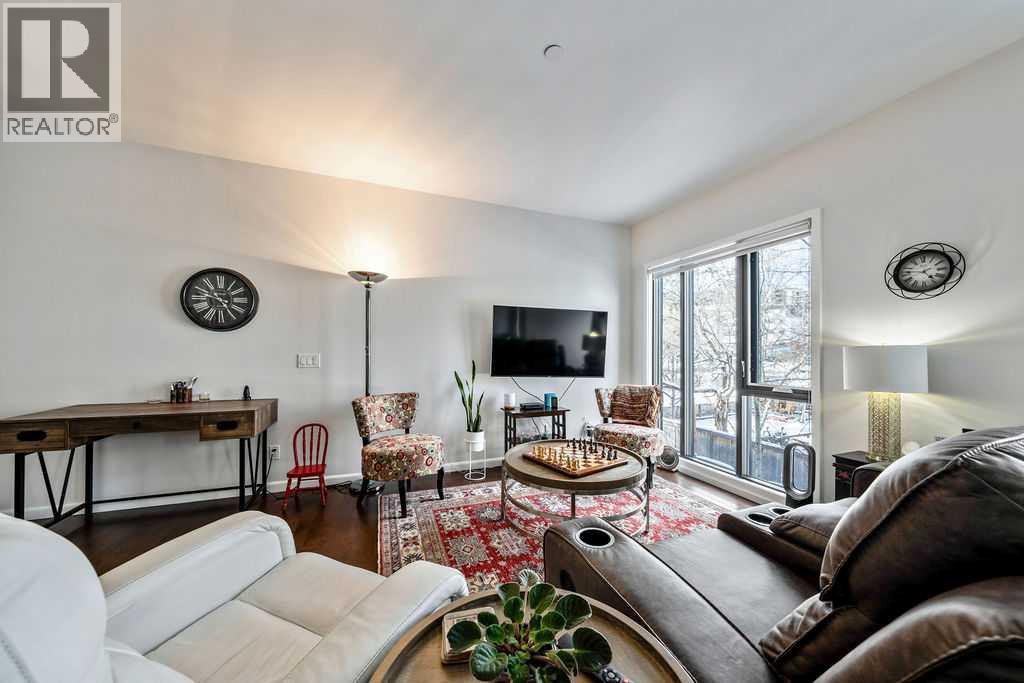 #207 414 Meredith Road NE - 10