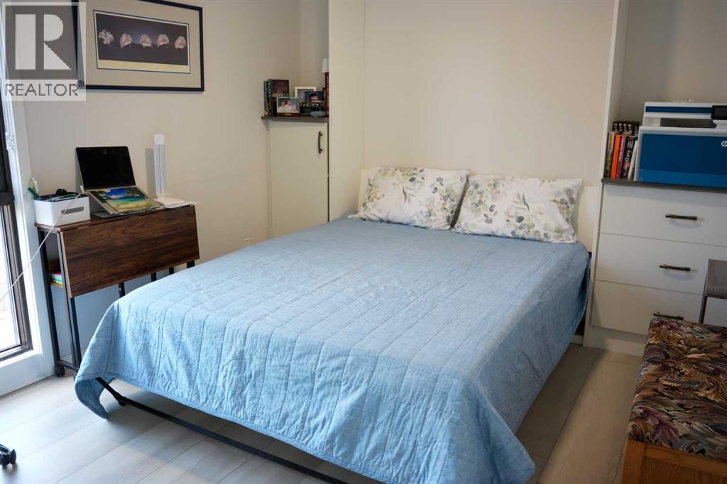 #207 414 Meredith Road NE - 20