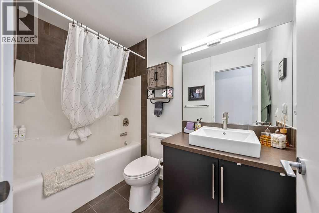 #207 414 Meredith Road NE - 21
