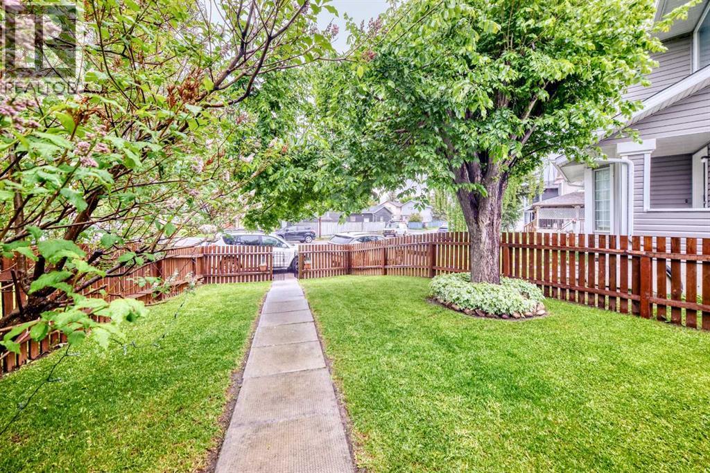 16 Martinridge Way NE - 43