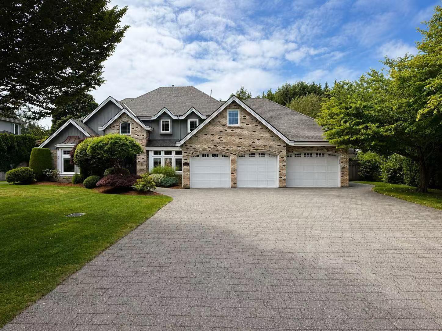 5 Bed, 4 Bath House for Sale in Surrey – 2543 138 STREET, Surrey – MLS# R3144892 - Image 4