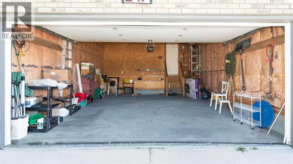 247 Taralake Way NE - 35