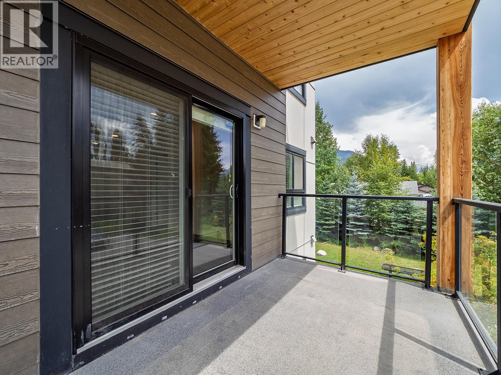 #1206 410 5TH Avenue - Image 12