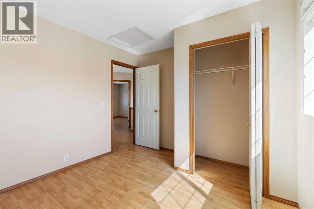 205 Scotia Point NW - 20