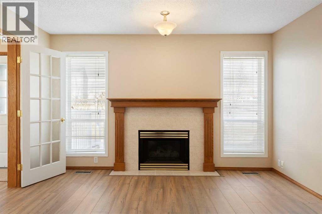 205 Scotia Point NW - 6