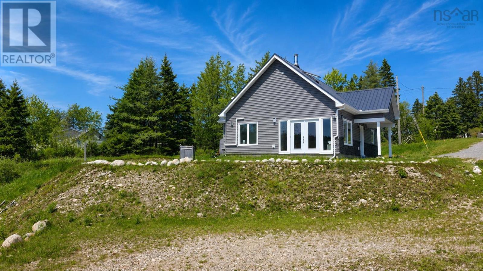 2100 Highway 211 - 27