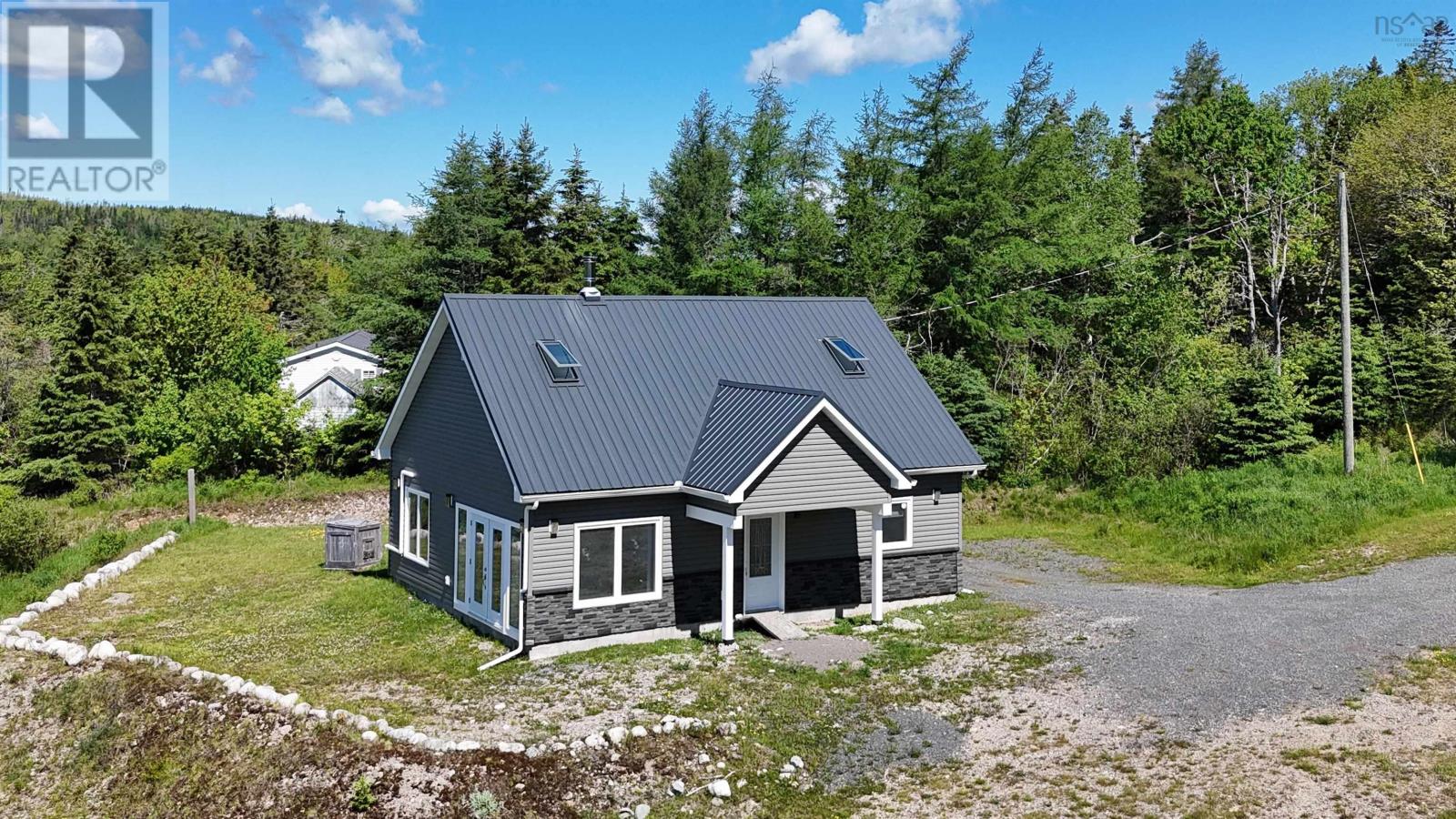 2100 Highway 211 - 6