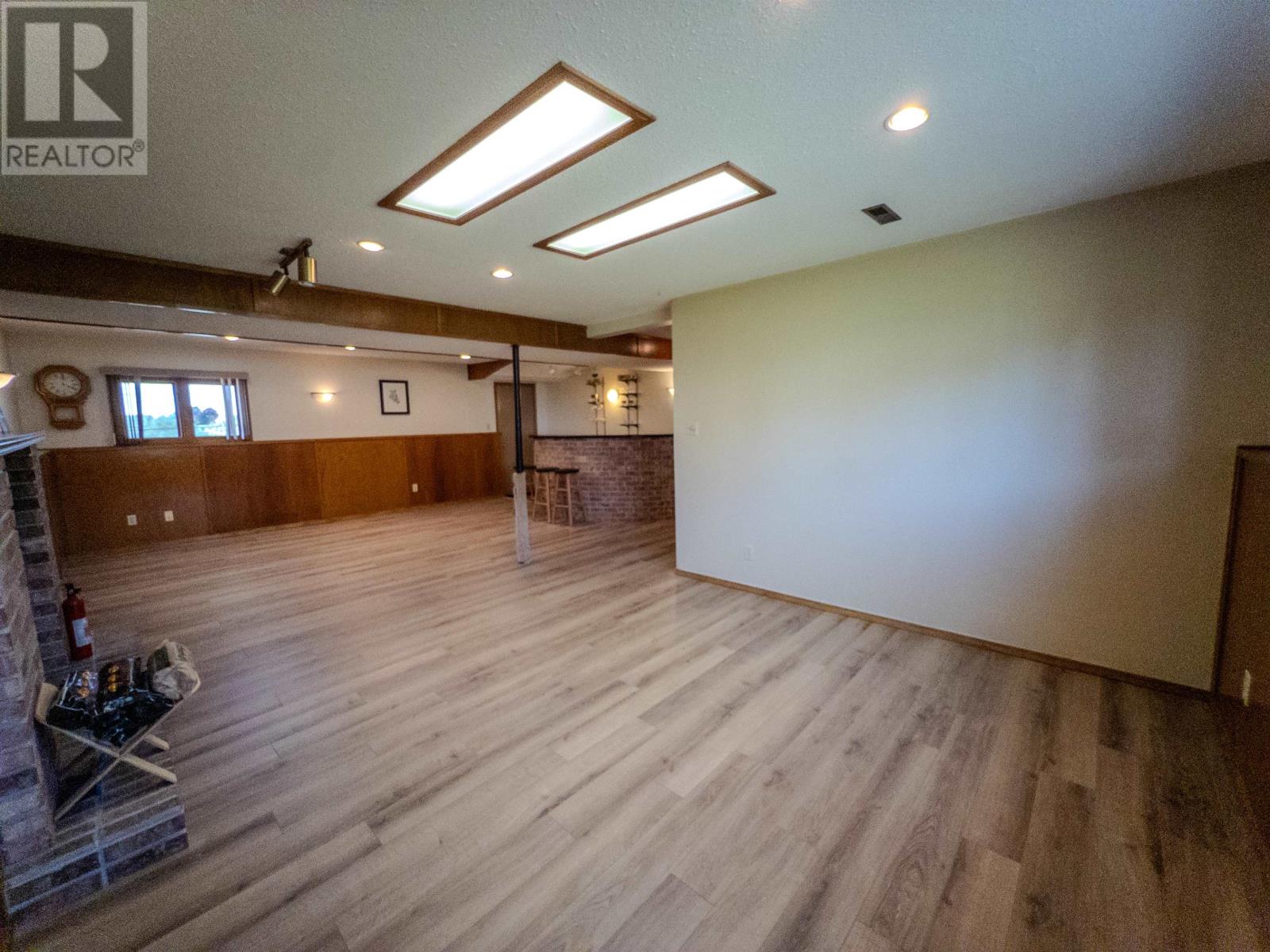 527 Second Street South - 25