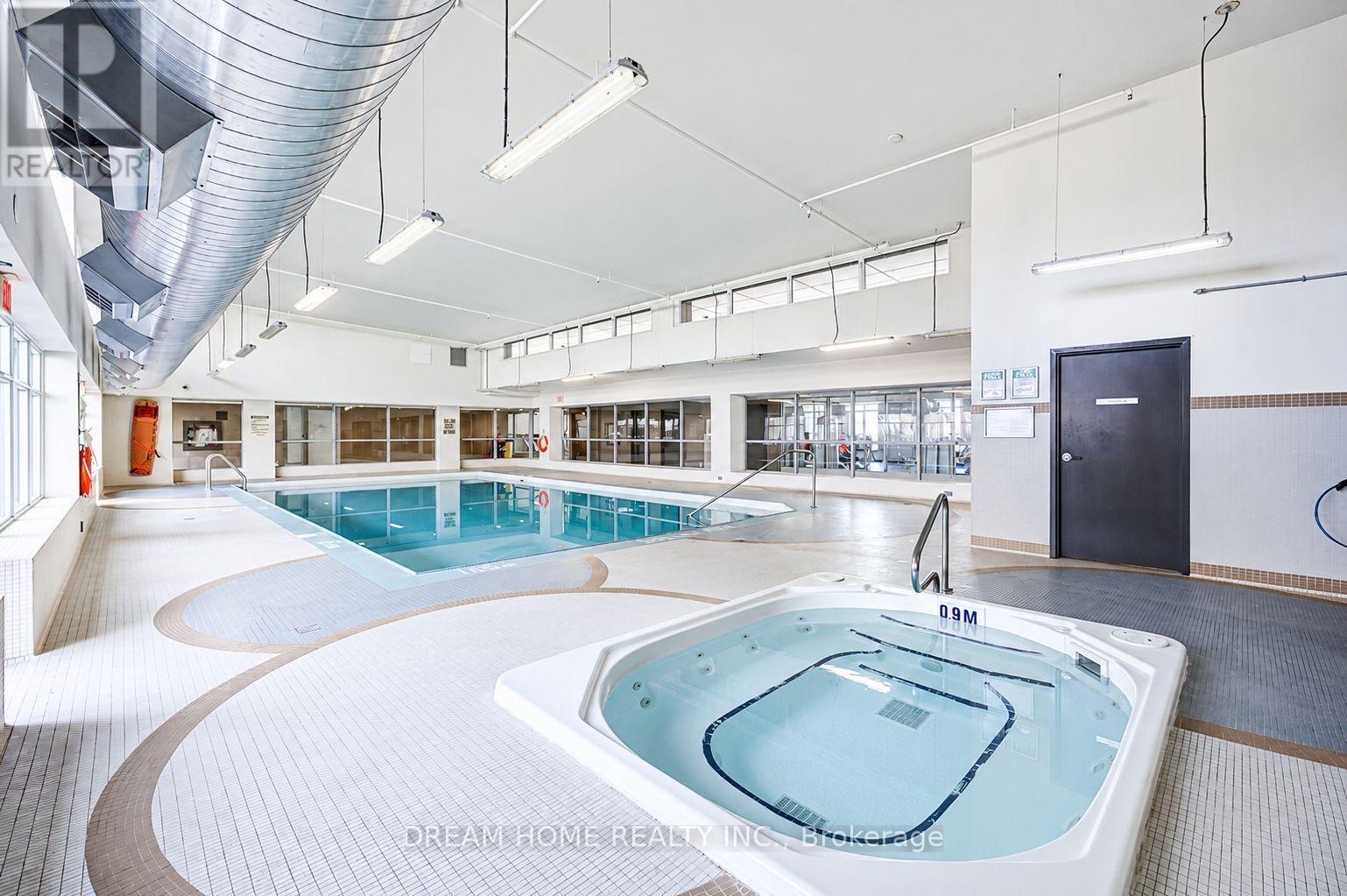 17 TOWN CENTRE COURT - 43