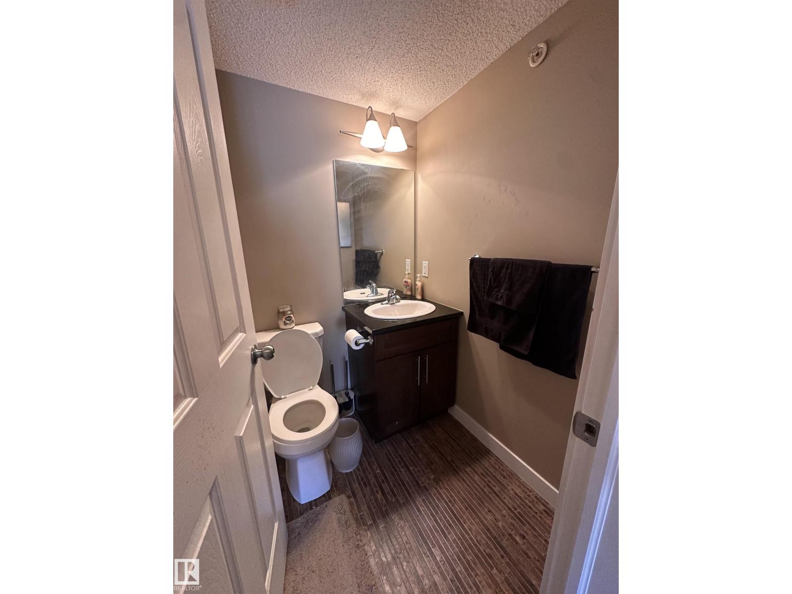 #419 11808 22 AV SW - 12