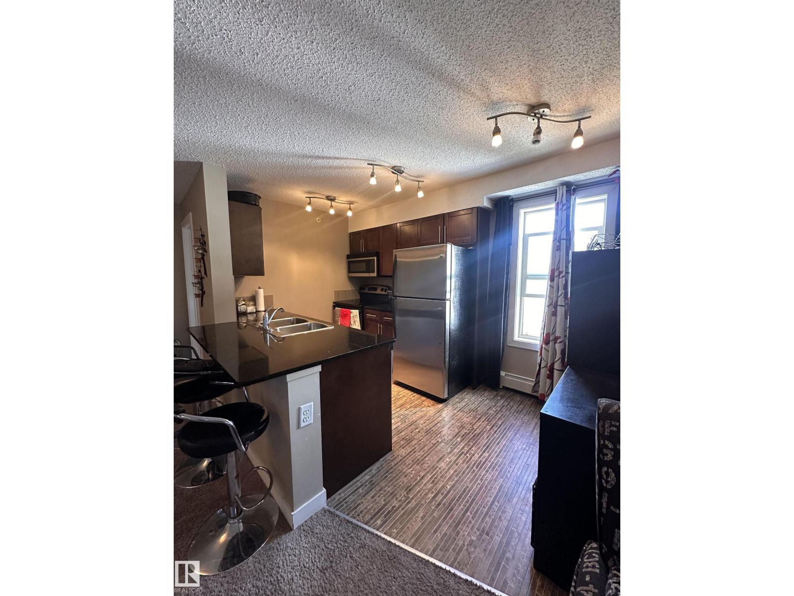 #419 11808 22 AV SW - 21