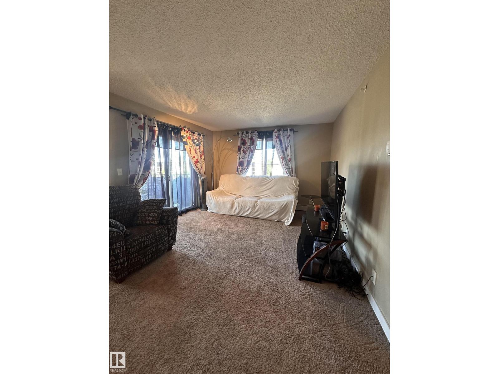#419 11808 22 AV SW - 39