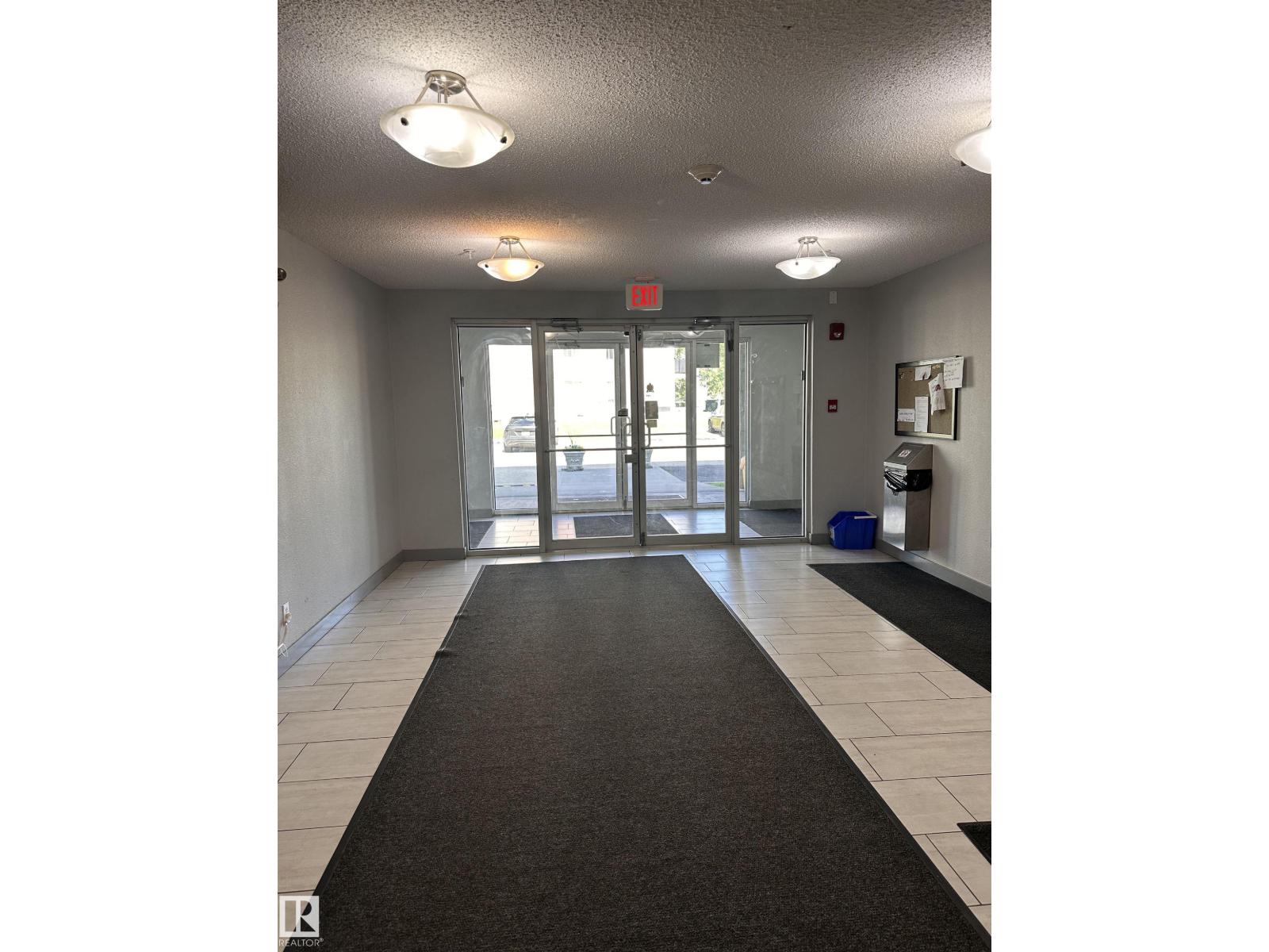 #419 11808 22 AV SW - 44