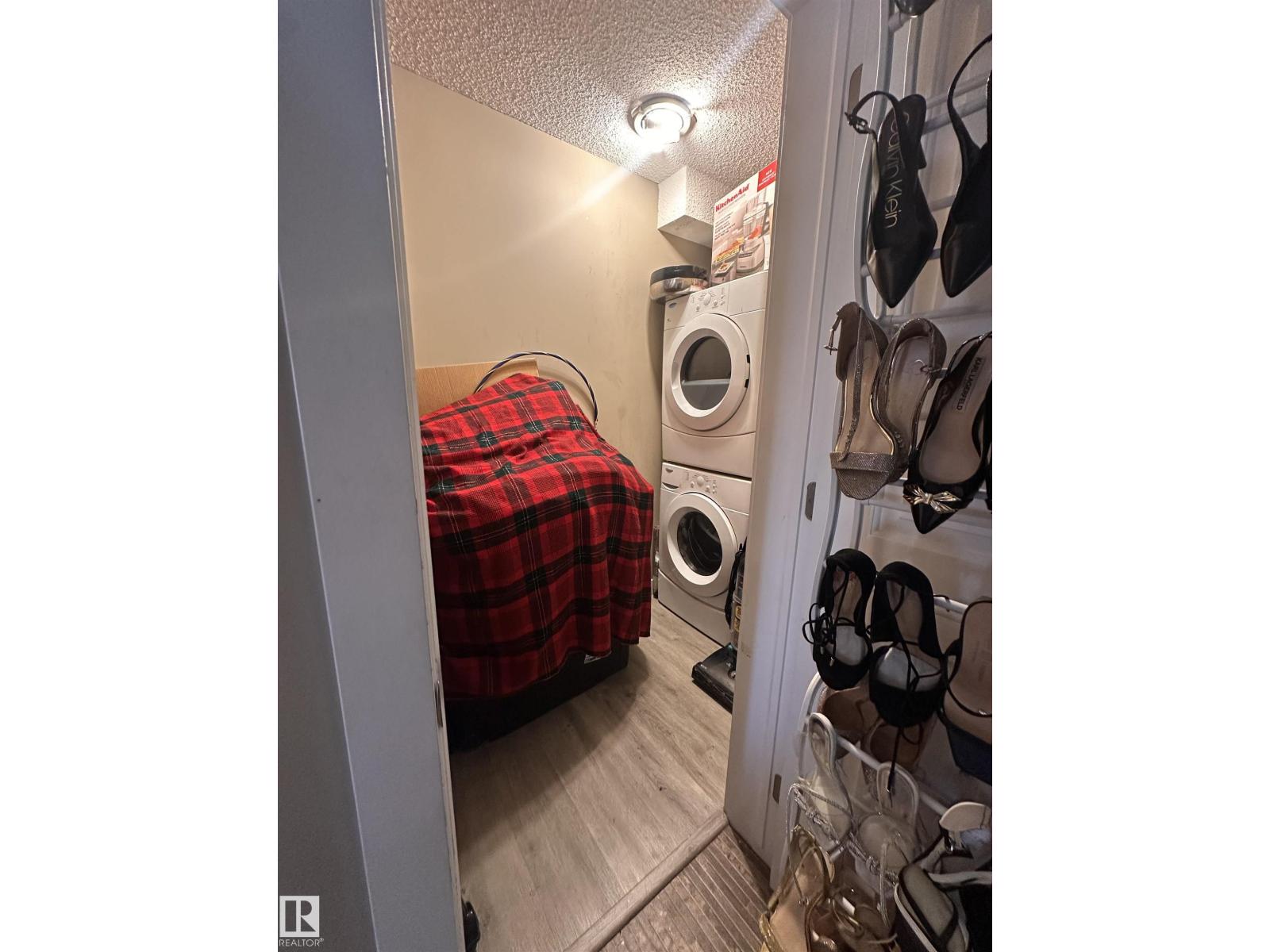 #419 11808 22 AV SW - 7