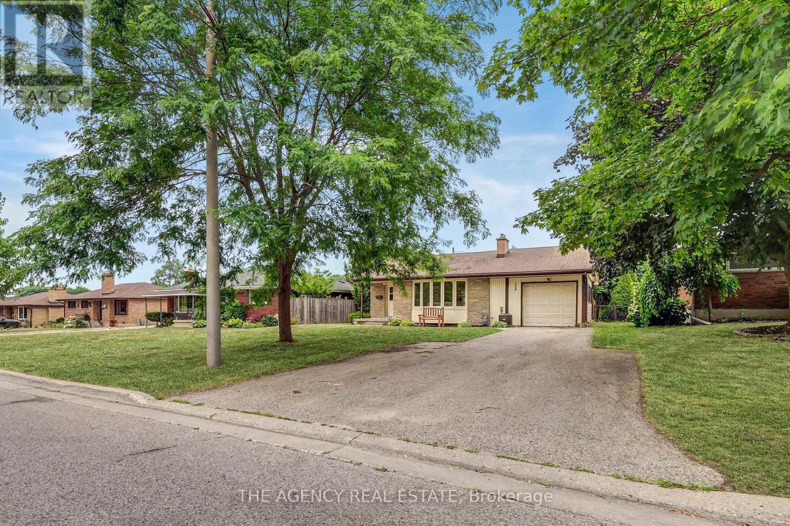 254 KING EDWARD AVENUE - 3