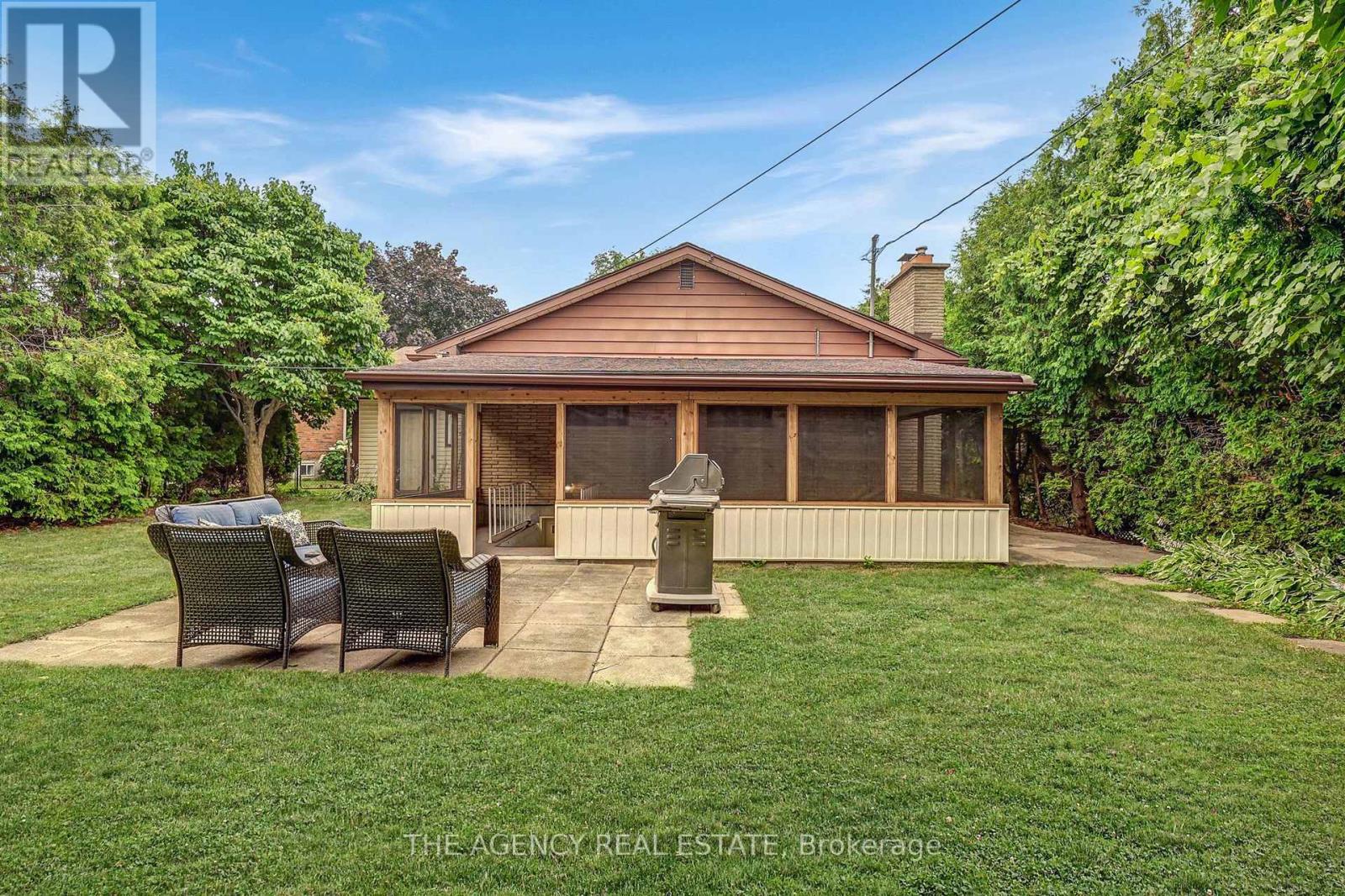 254 KING EDWARD AVENUE - 47