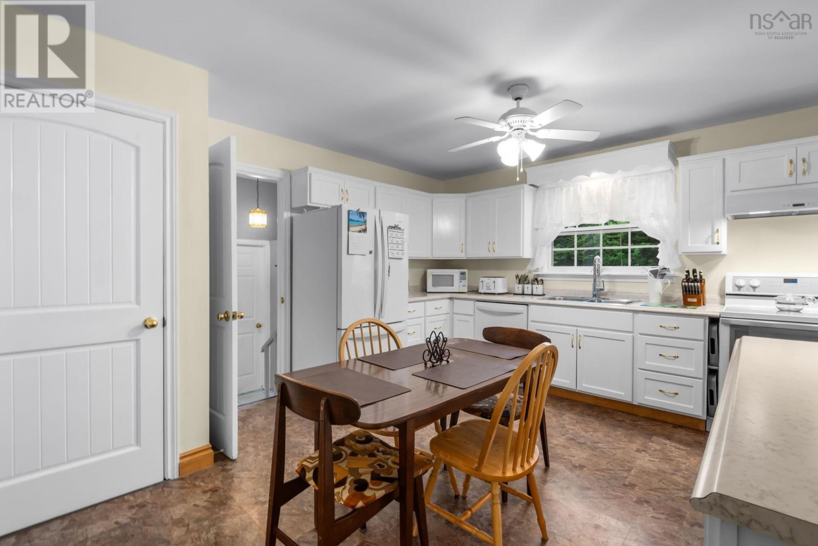 101 Etter Road - 12