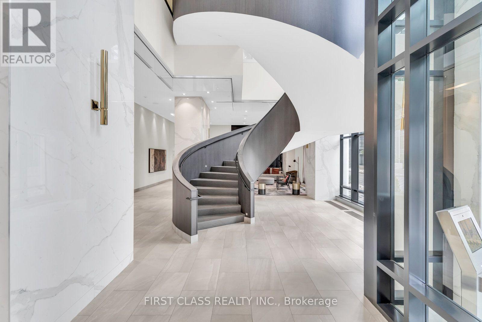 #531 5 MABELLE AVENUE - Image 3
